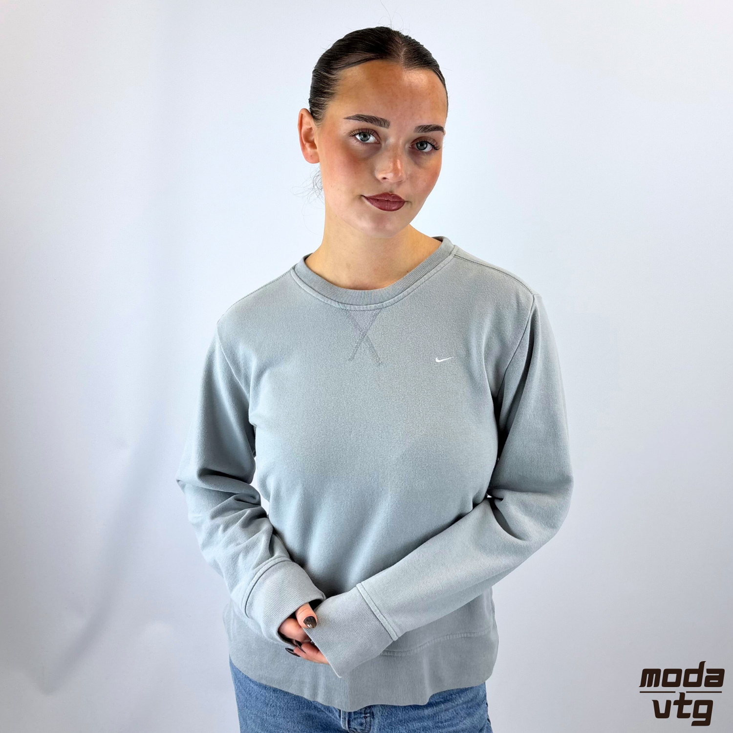 Vintage Y2K Nike Sweatshirt Grey XS