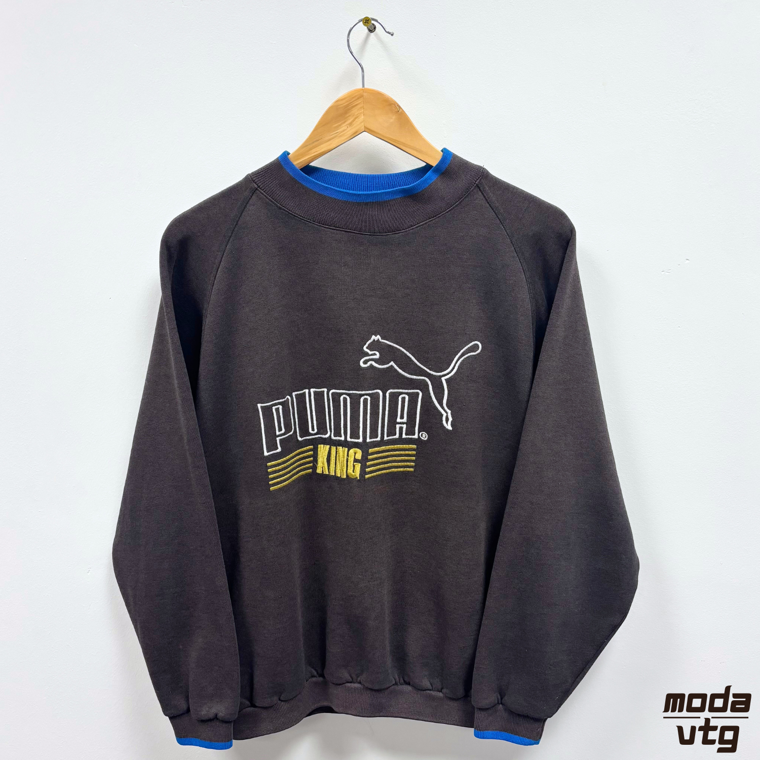 Vintage 90s Puma Sweatshirt Black Medium Crewneck Retro Sellout