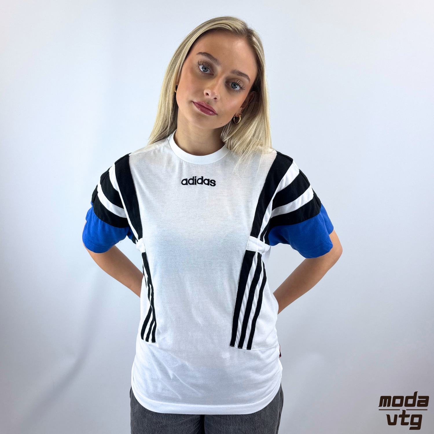 Vintage 90s Adidas T-Shirt White XS Holiday Summer