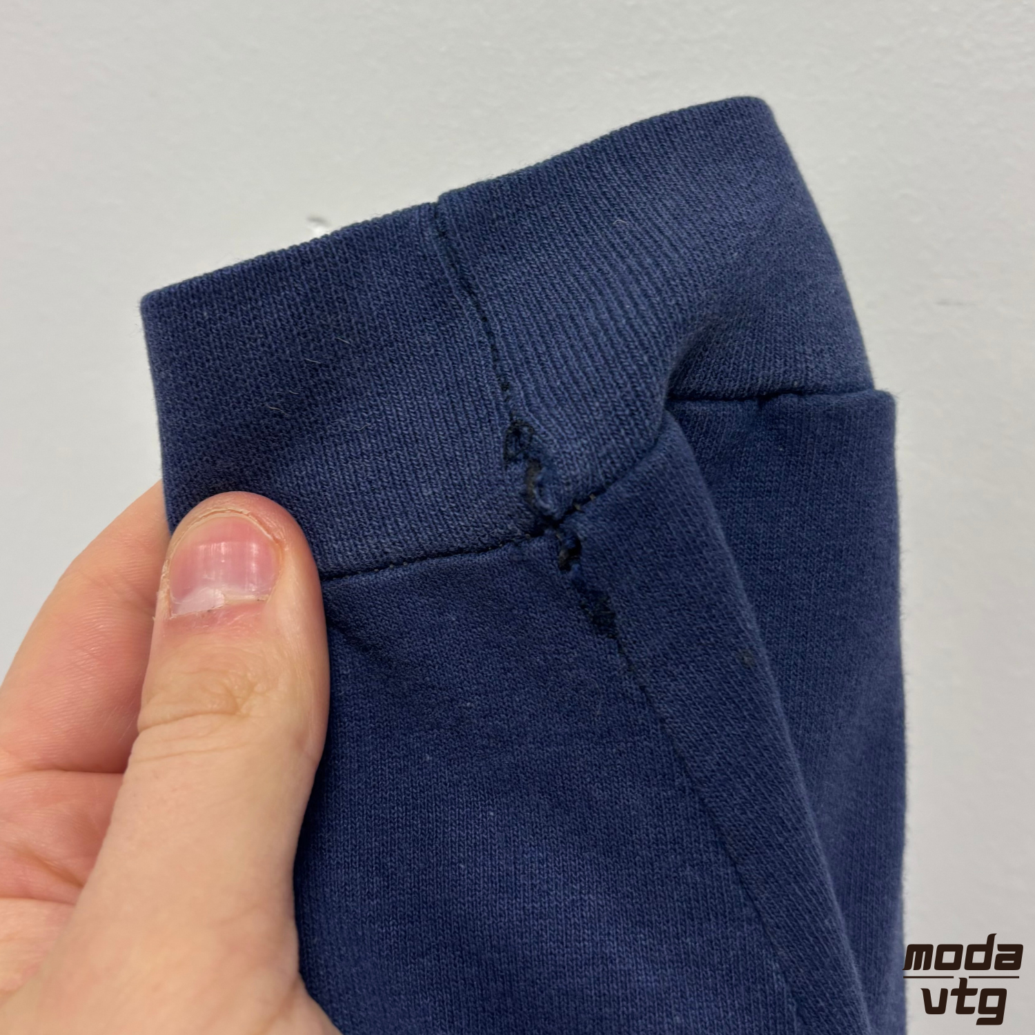 Vintage Y2K Levi’s Sweatshirt Navy Small