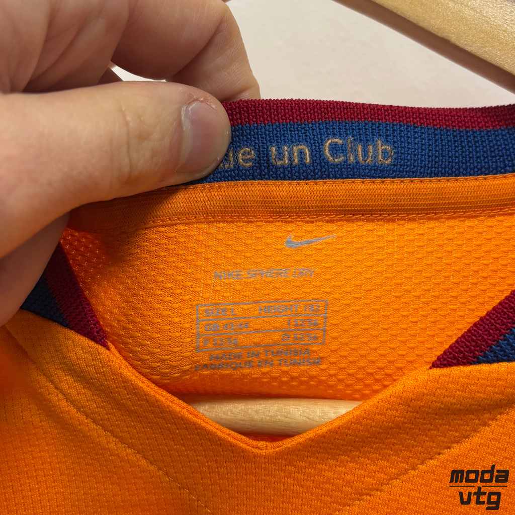 Vintage 2006/08 Barcelona Jersey Orange Large Nike Ronaldinho Away Retro