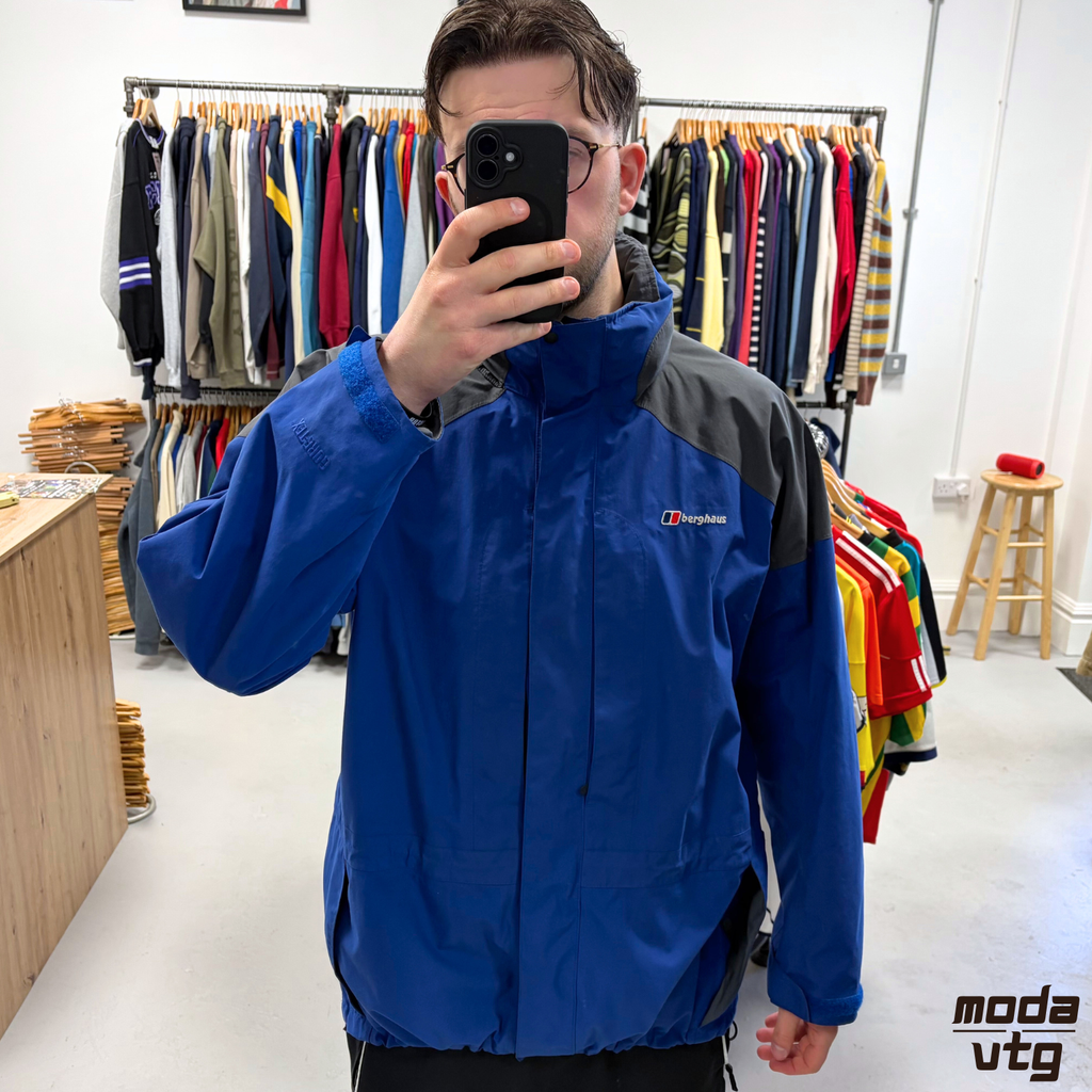 Vintage Y2K Berghaus Raincoat Navy XL Goretex Winter Walking Gorp