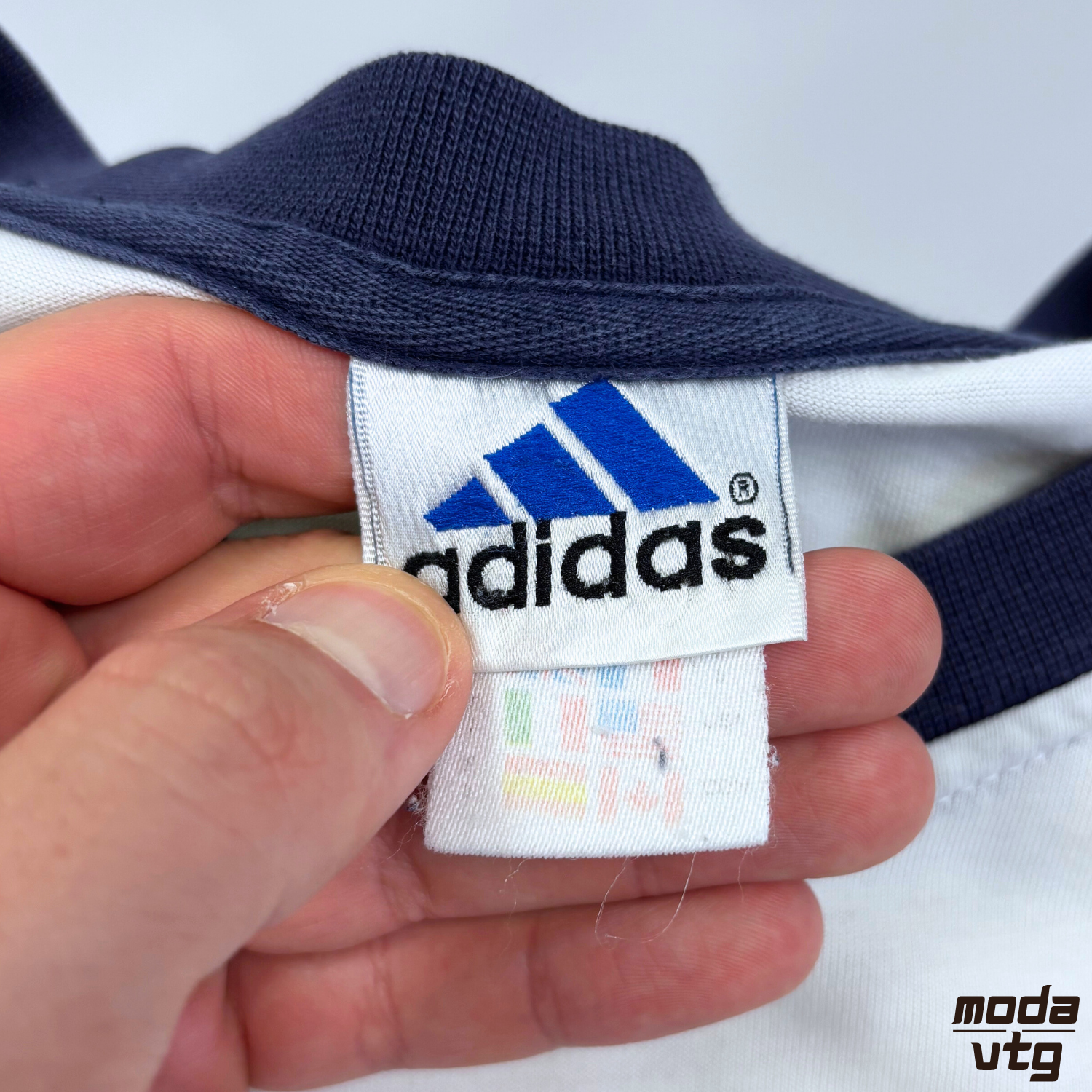 Vintage 90s Adidas T-Shirt White XL Holiday Summer