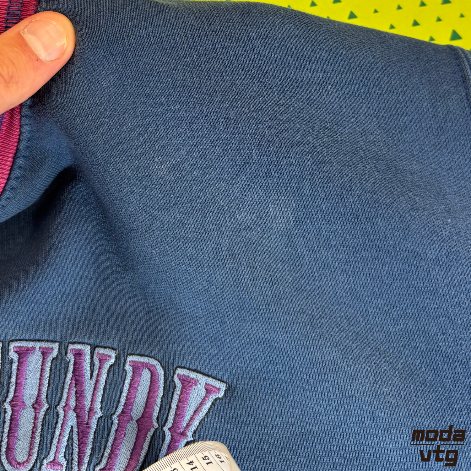 Vintage 90s Best Company Sweatshirt Blue Large Crewneck Embroidery