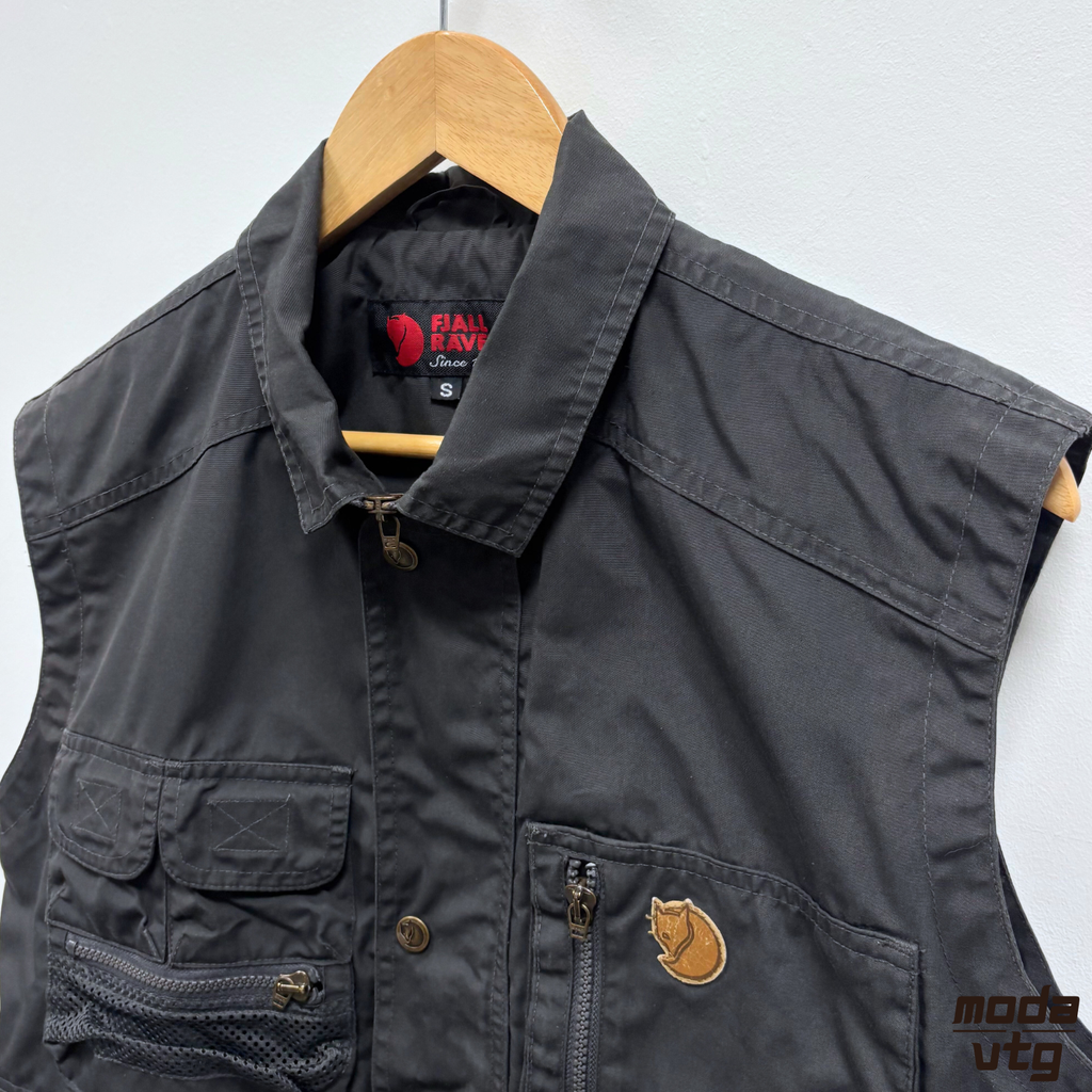 Vintage Y2K Fjällräven Vest Grey Small Hiking