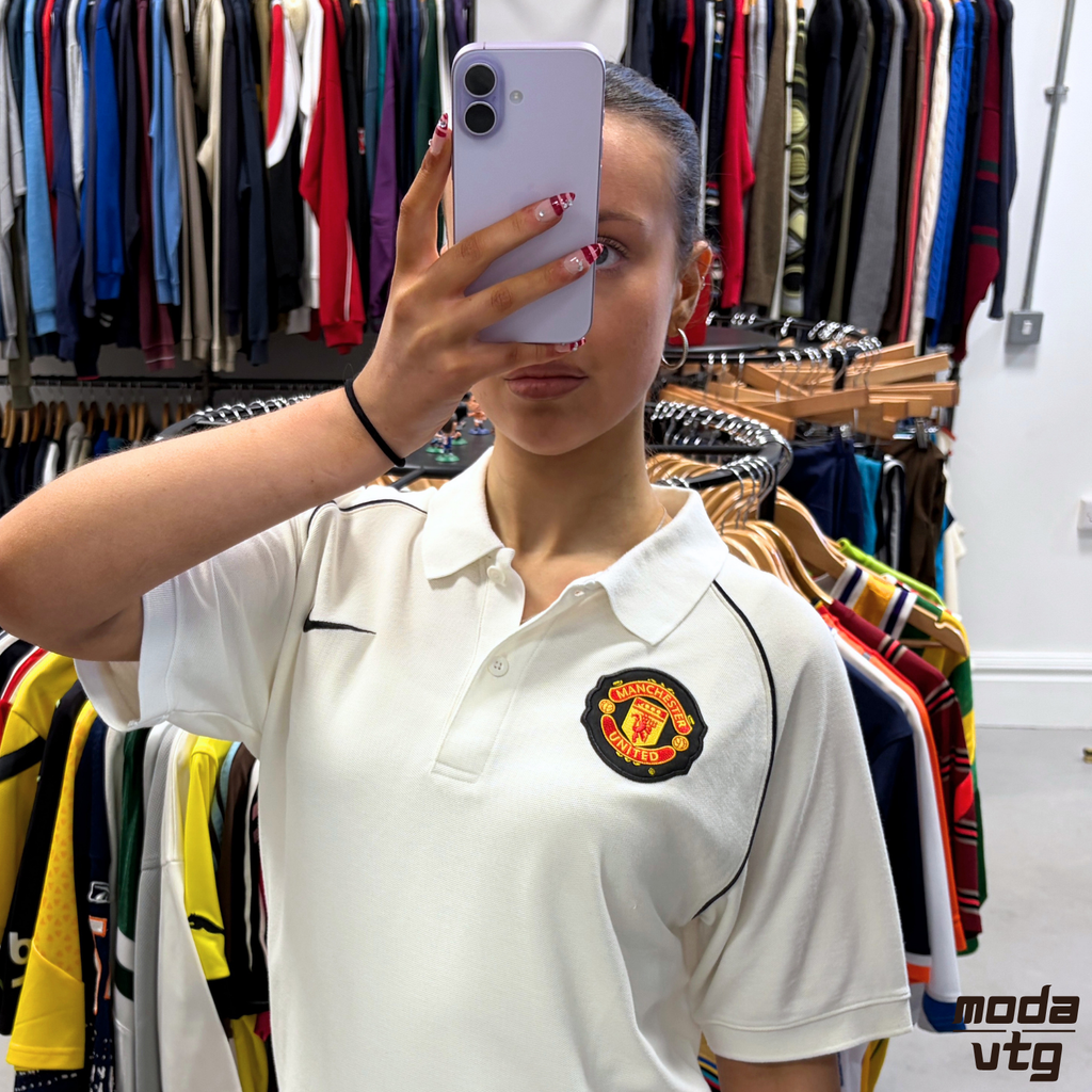 Vintage 06/07 Manchester United Polo White Small Retro Nike Unisex Y2K
