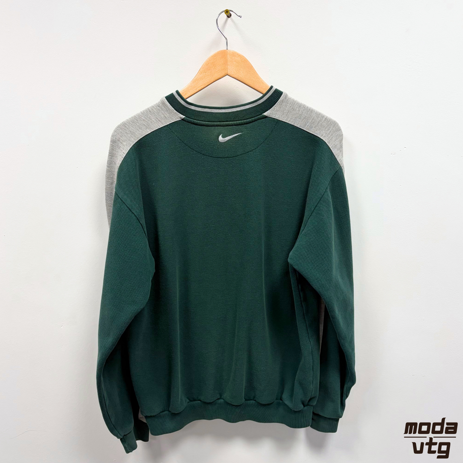 Vintage 90s Nike Sweatshirt Green Medium Retro Unisex
