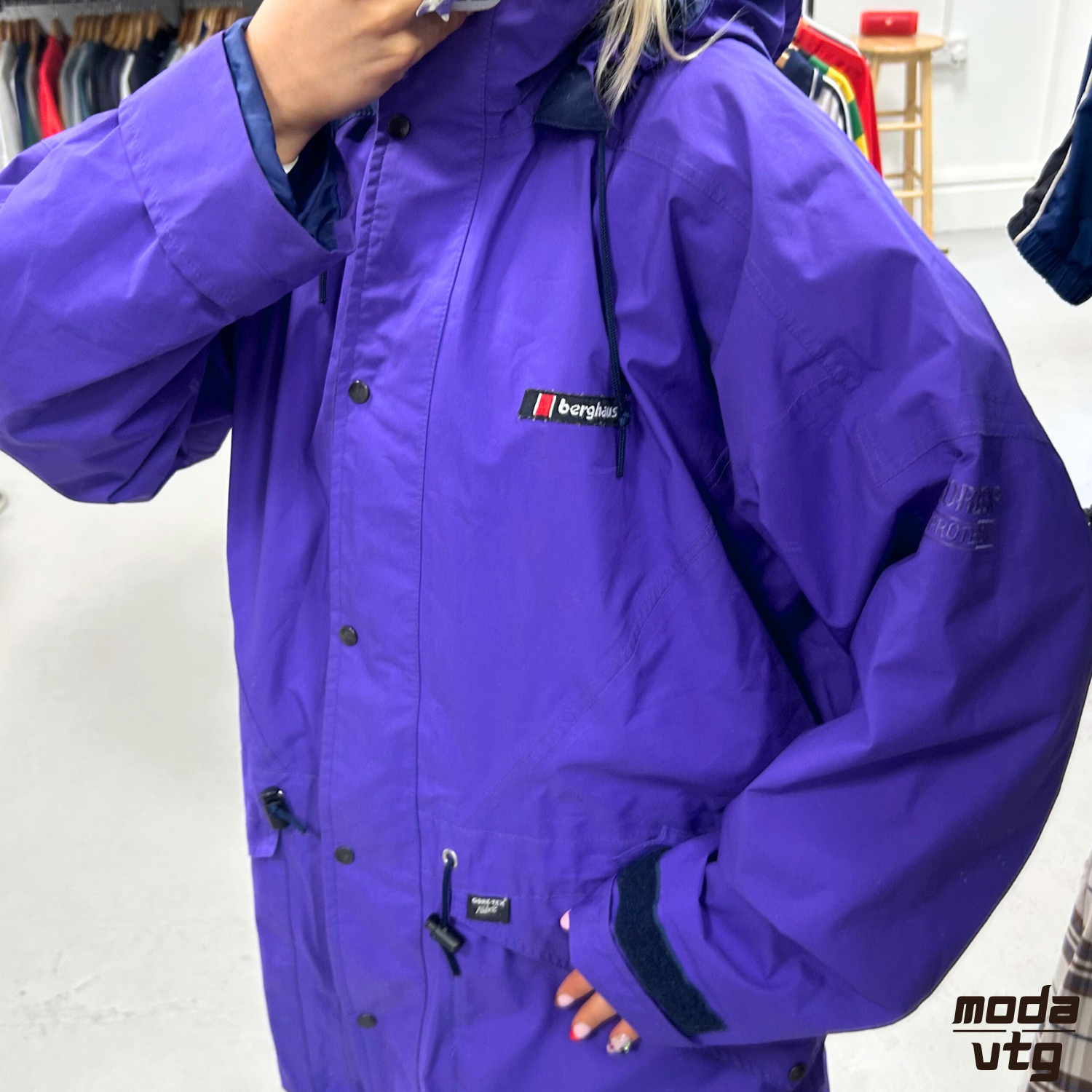 Vintage 90s Berghaus Raincoat Purple Women’s XL Goretex Walking Gorpcore