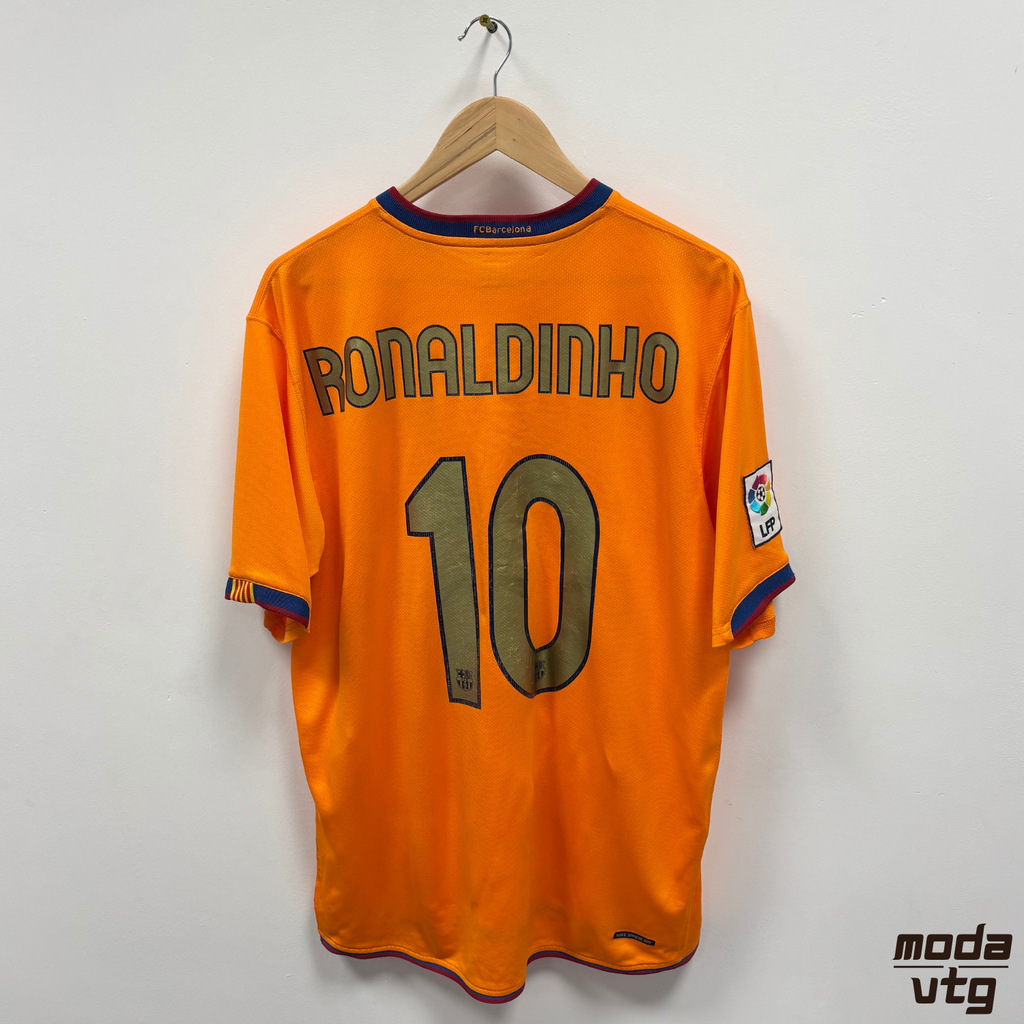Vintage 2006/08 Barcelona Jersey Orange Large Nike Ronaldinho Away Retro