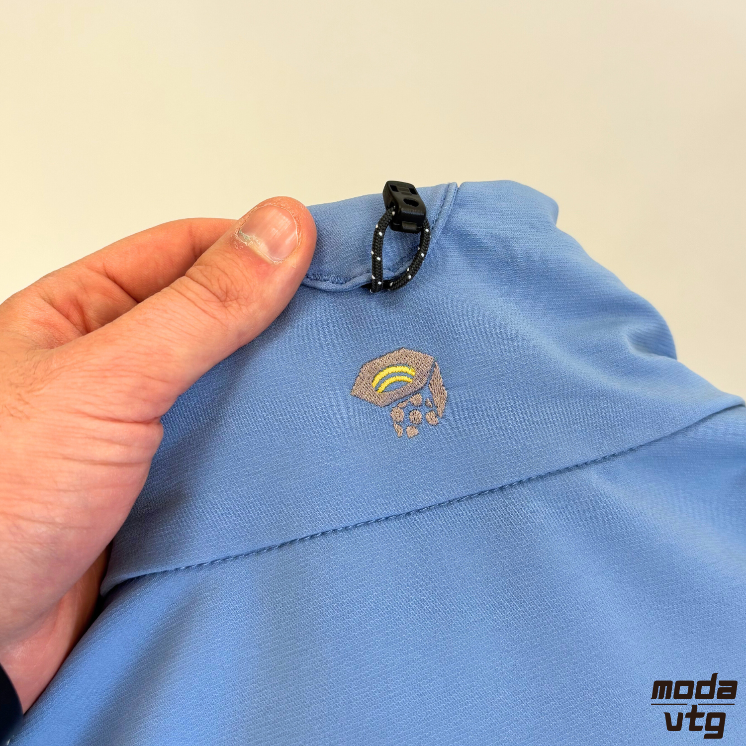 Vintage Y2K Mountain Hardwear Jacket Blue Women’s Large Walking Hiking Winter