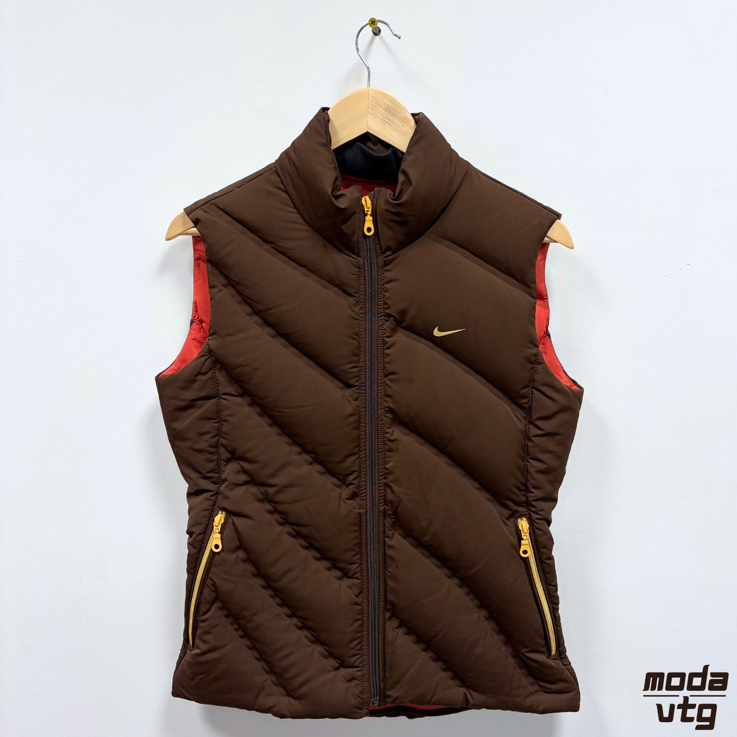 Vintage Y2K Nike Gilet Brown Women’s Medium Retro