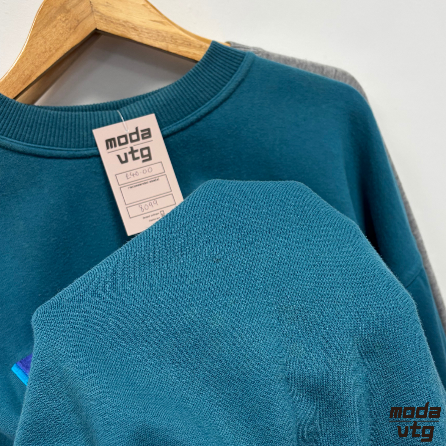 Vintage Y2K Reebok Sweatshirt Turquoise Large Retro Unisex