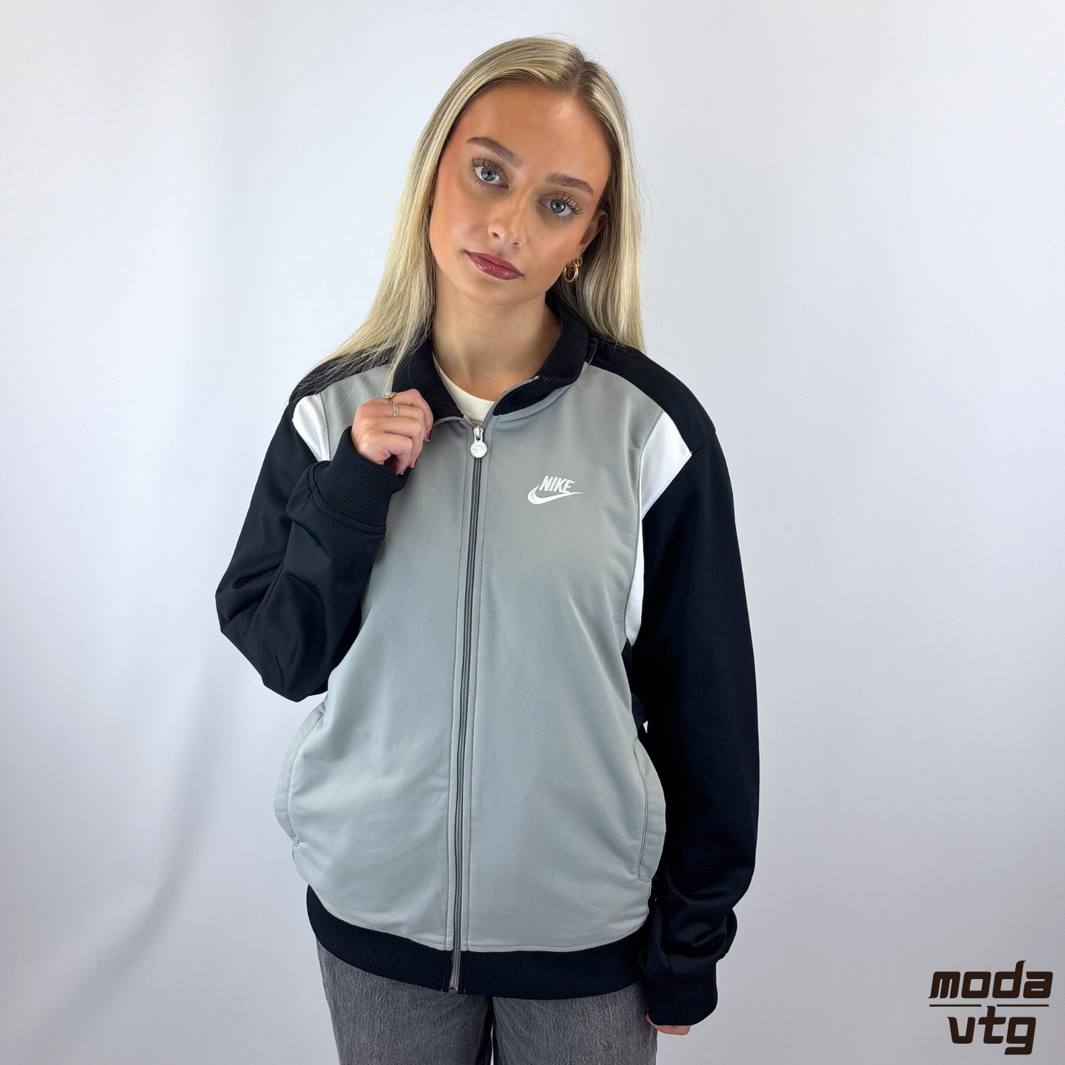 Vintage Y2K Nike Track Jacket Grey Medium Retro