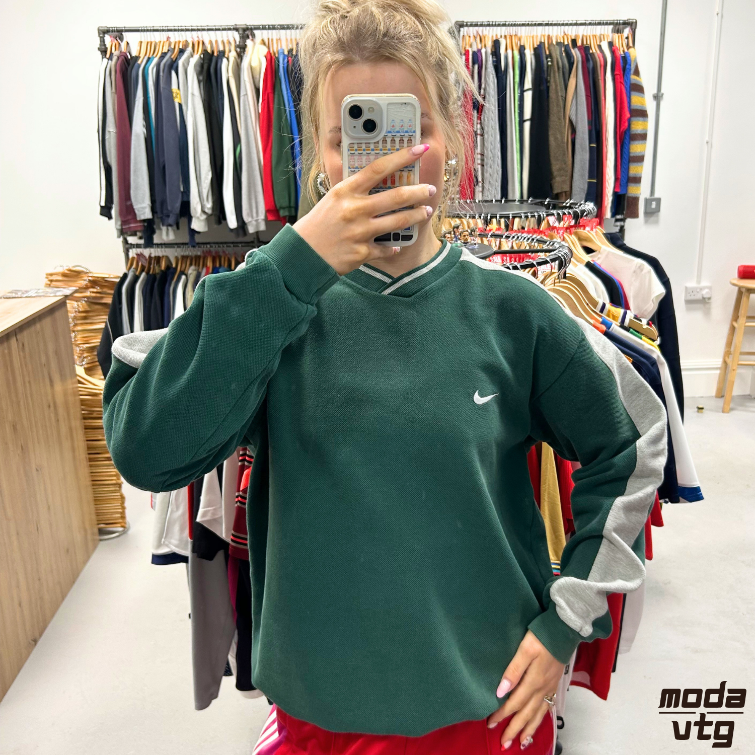 Vintage 90s Nike Sweatshirt Green Medium Retro Unisex