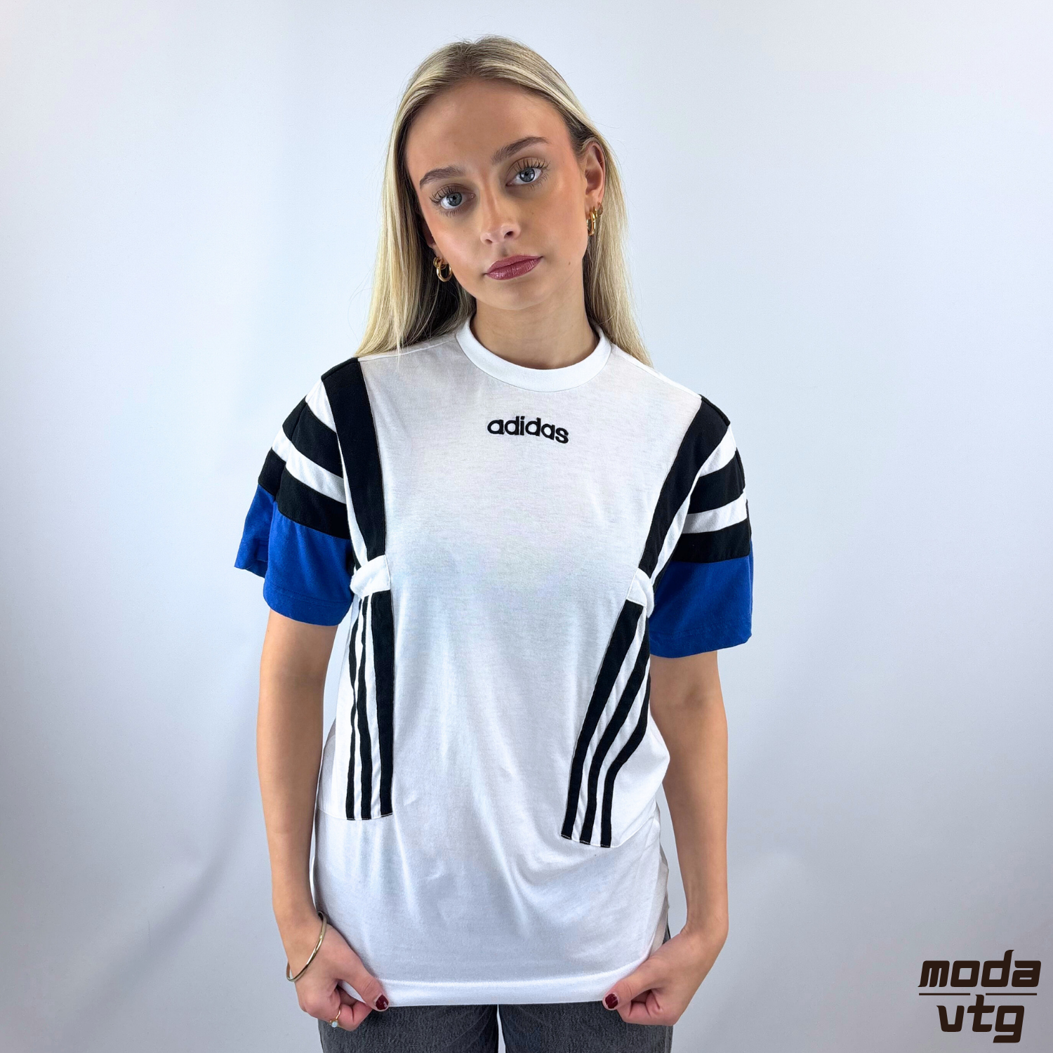 Vintage 90s Adidas T-Shirt White XS Holiday Summer