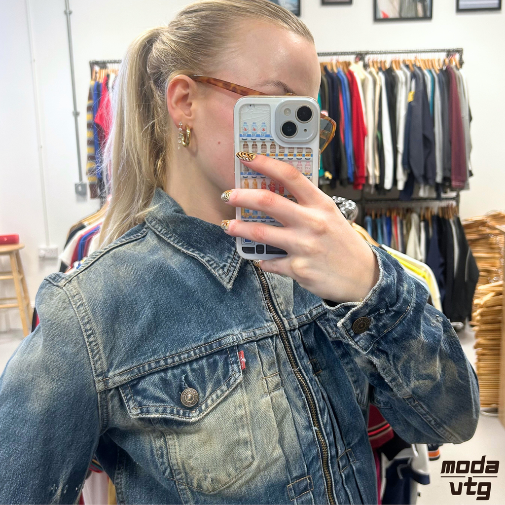 Vintage Y2K Levi’s Navy Women’s XS Retro Zip Up
