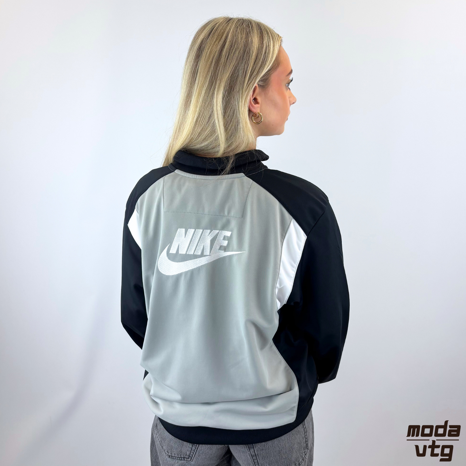 Vintage Y2K Nike Track Jacket Grey Medium Retro