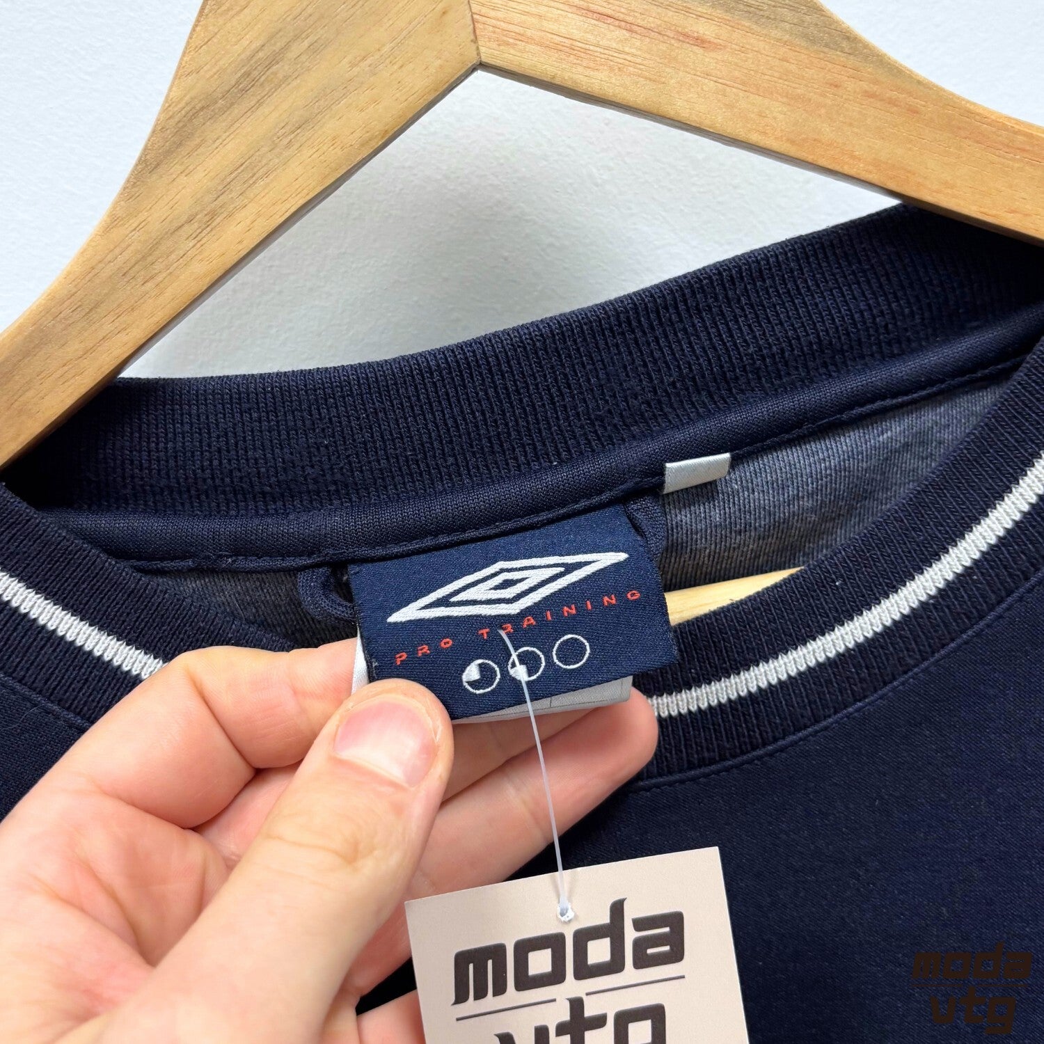 Umbro Sweatshirt Navy XL Crewneck Vintage Y2K Pro Training Retro Boxy Football