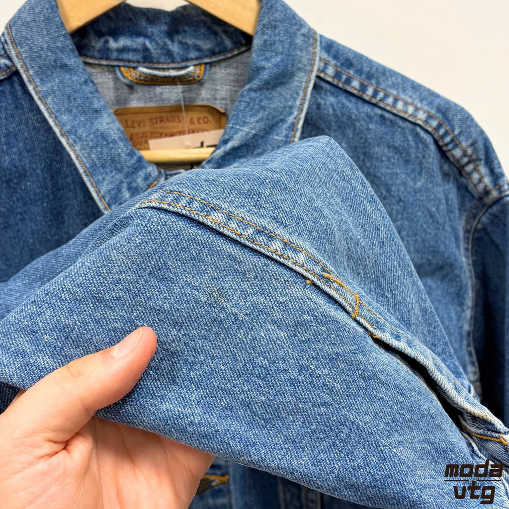 Levis Denim Jacket Blue Medium Trucker Vintage Y2K 90s Retro Workwear Streetwear
