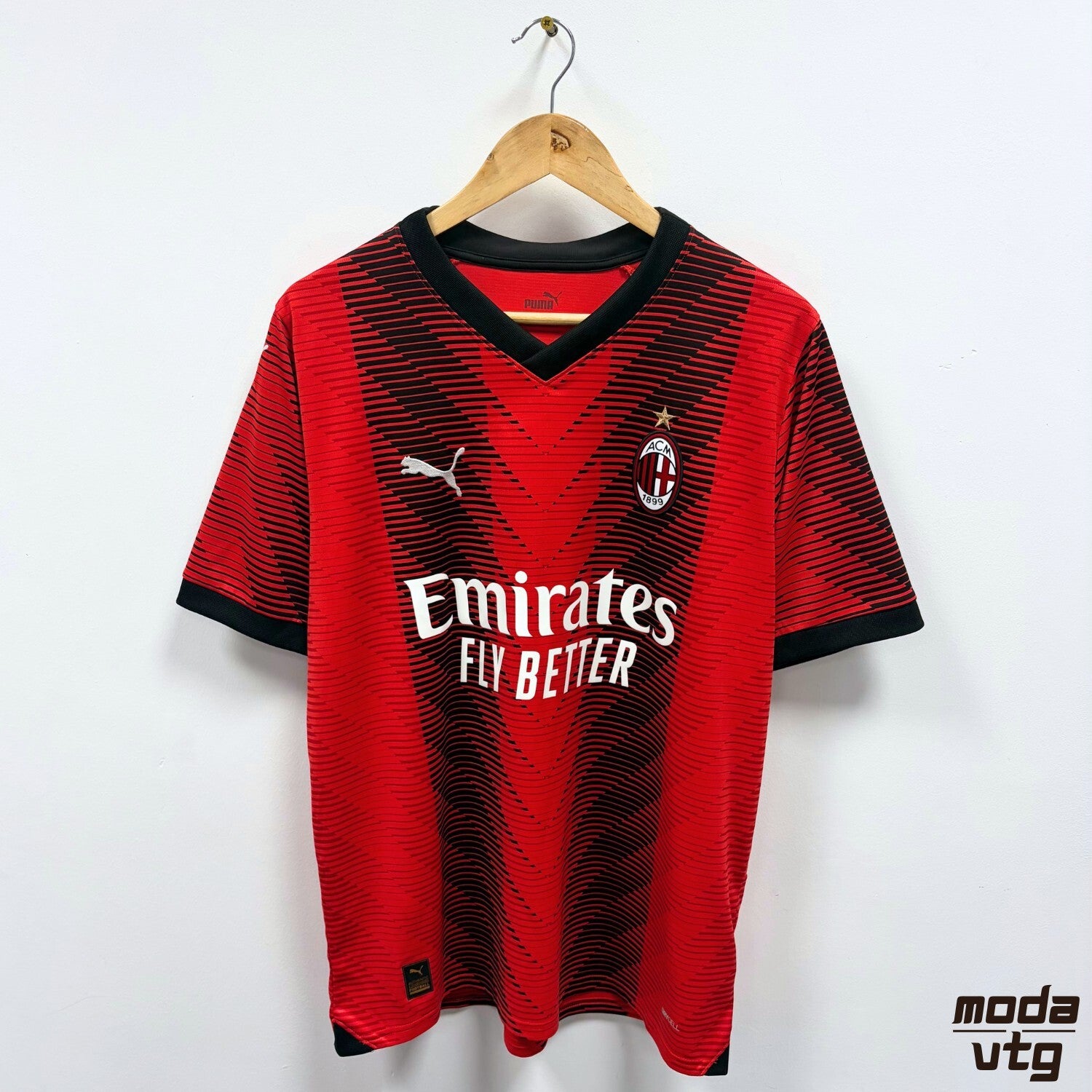 AC Milan Puma Home Shirt Red Black Large 2023 Football Jersey Serie A Rossoneri