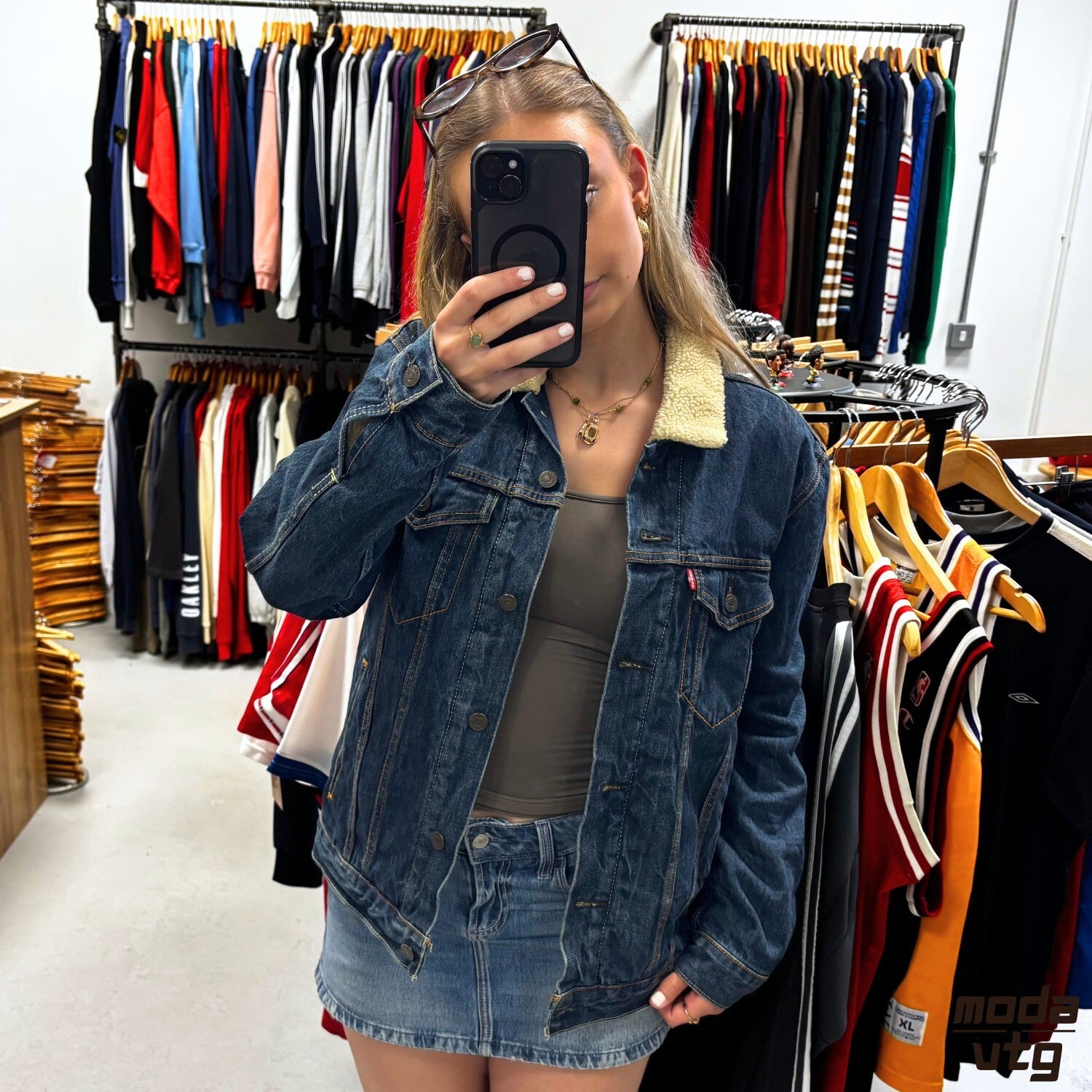 Vintage Y2K Levi’s Trucker Jacket Navy Medium Retro Unisex Sherpa