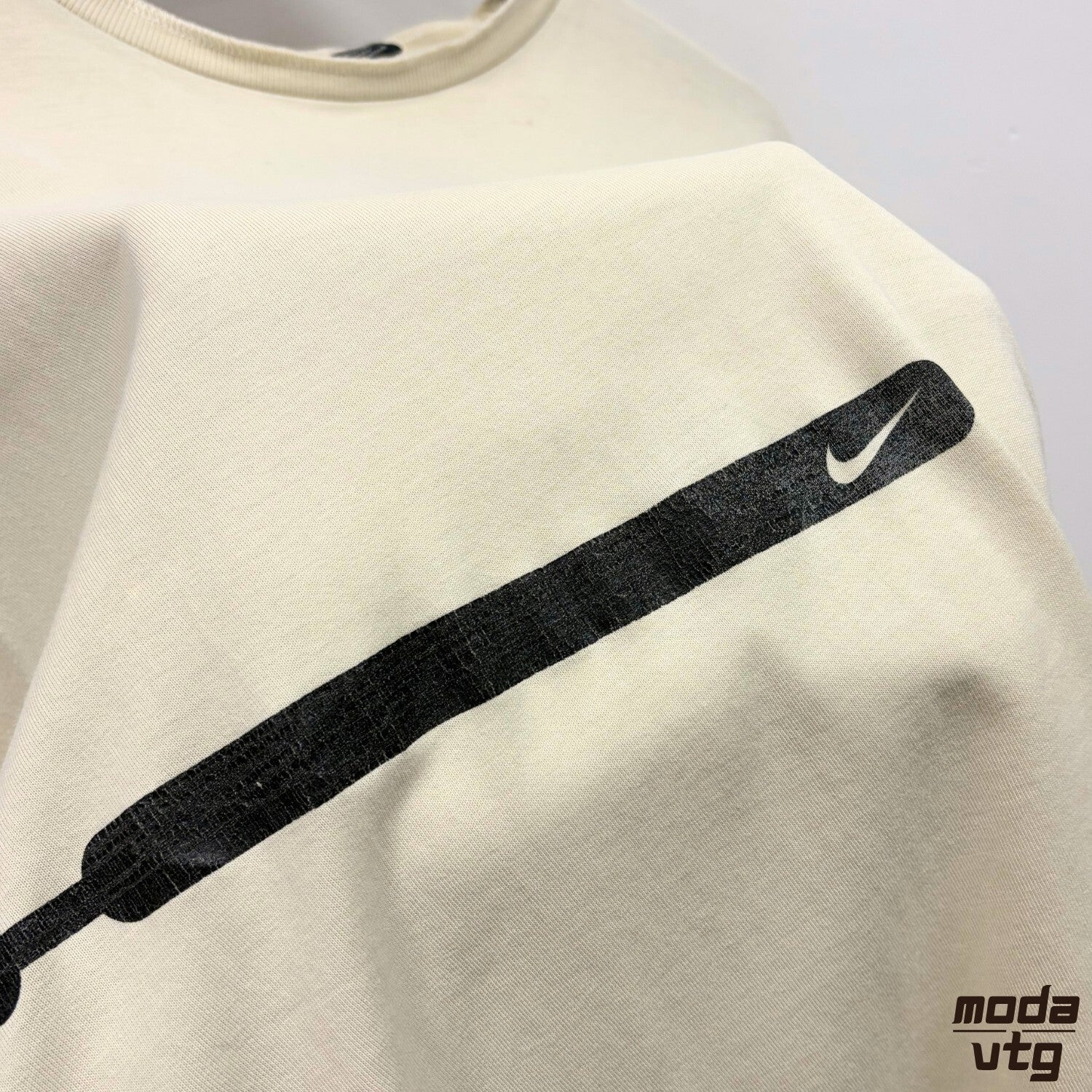 Vintage Y2K Nike T-Shirt Beige Large Retro Unisex Summer