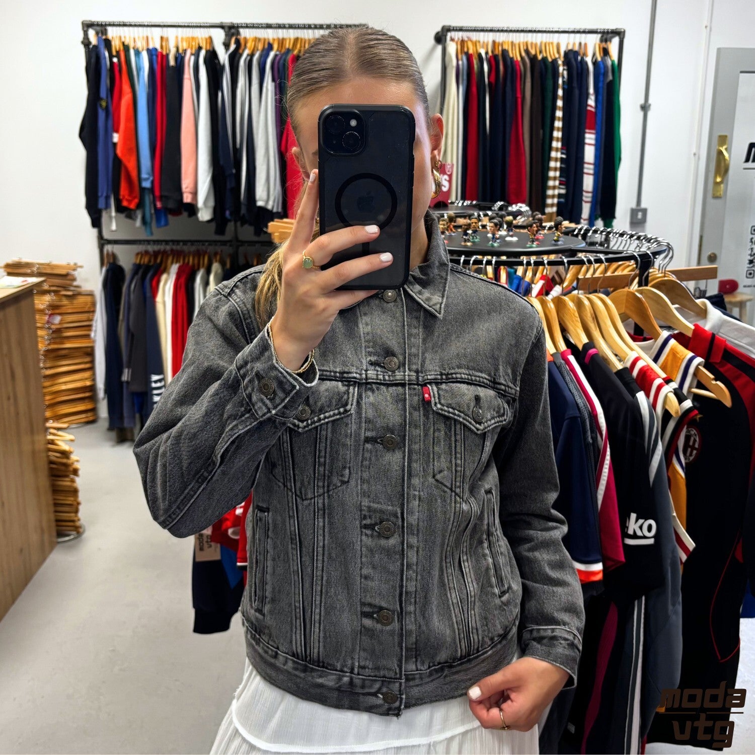 Vintage Y2K Levi’s Denim Jacket Grey Women’s Small Retro