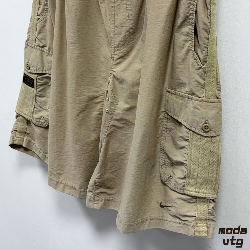 Vintage Y2K Nike Cargo Shorts Black XL Retro Unisex