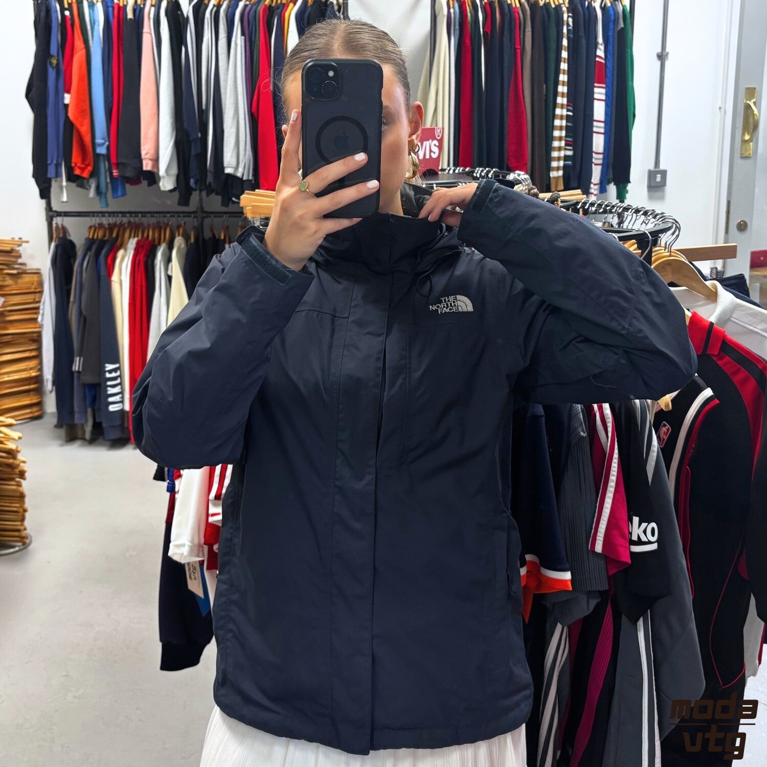 Vintage Y2K The North Face Raincoat Navy Women’s Medium Retro Hyvent Unisex