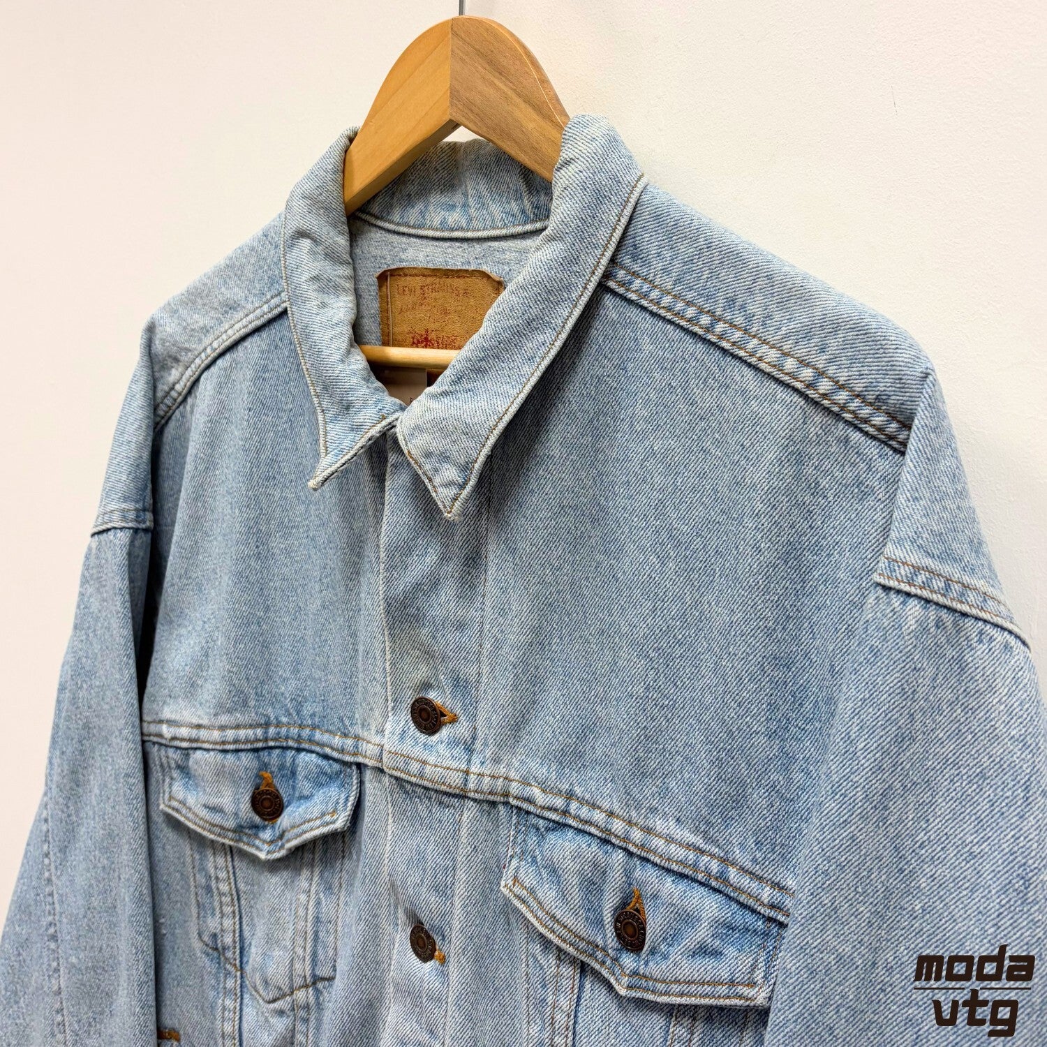 Levis Denim Jacket Light Blue Large Trucker Vintage Retro Workwear Streetwear