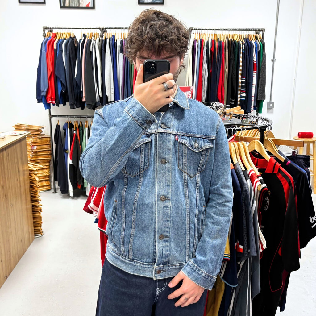 Vintage Y2K Levi’s Denim Jacket Blue Large Retro