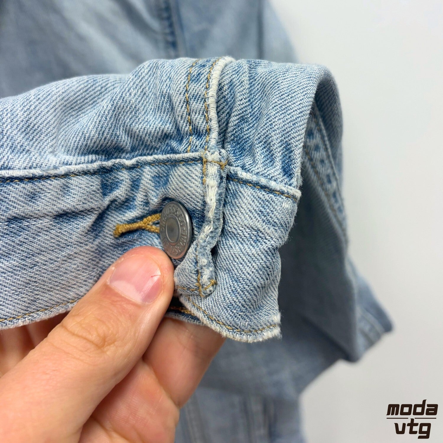 Vintage Y2K Levi’s Denim Jacket Blue Women’s XS Retro