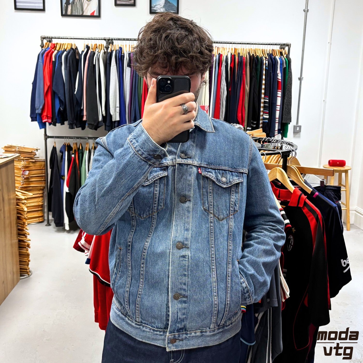 Vintage Y2K Levi’s Denim Jacket Blue Large Retro