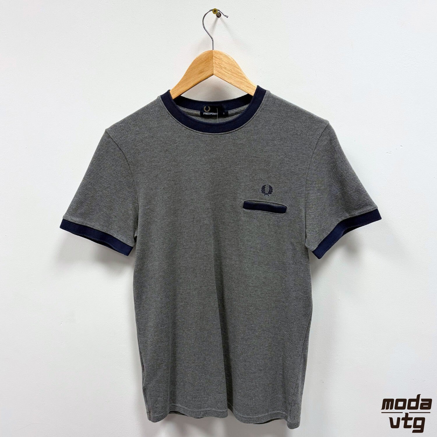 Fred Perry T-Shirt Grey Navy Small Pocket Vintage Y2K Mod Terrace Casuals Retro