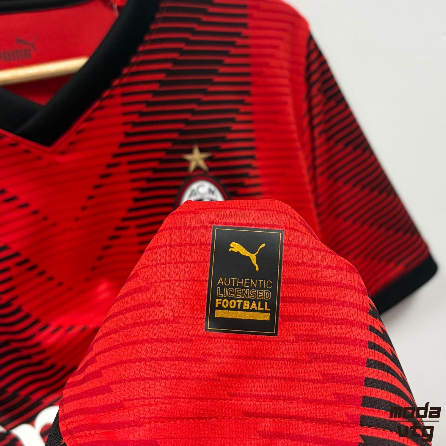 AC Milan Puma Home Shirt Red Black Large 2023 Football Jersey Serie A Rossoneri