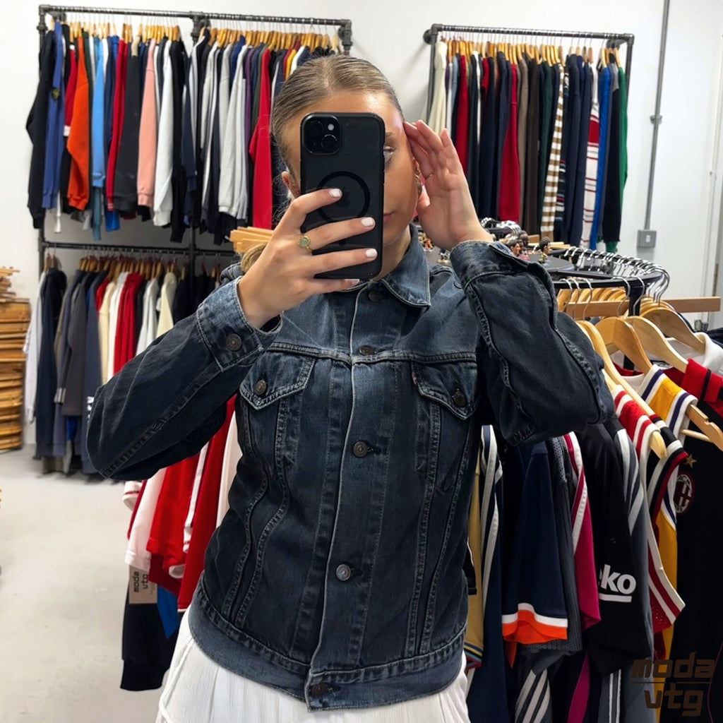 Vintage Y2K Levi’s Denim Jacket Navy Women’s Small Retro