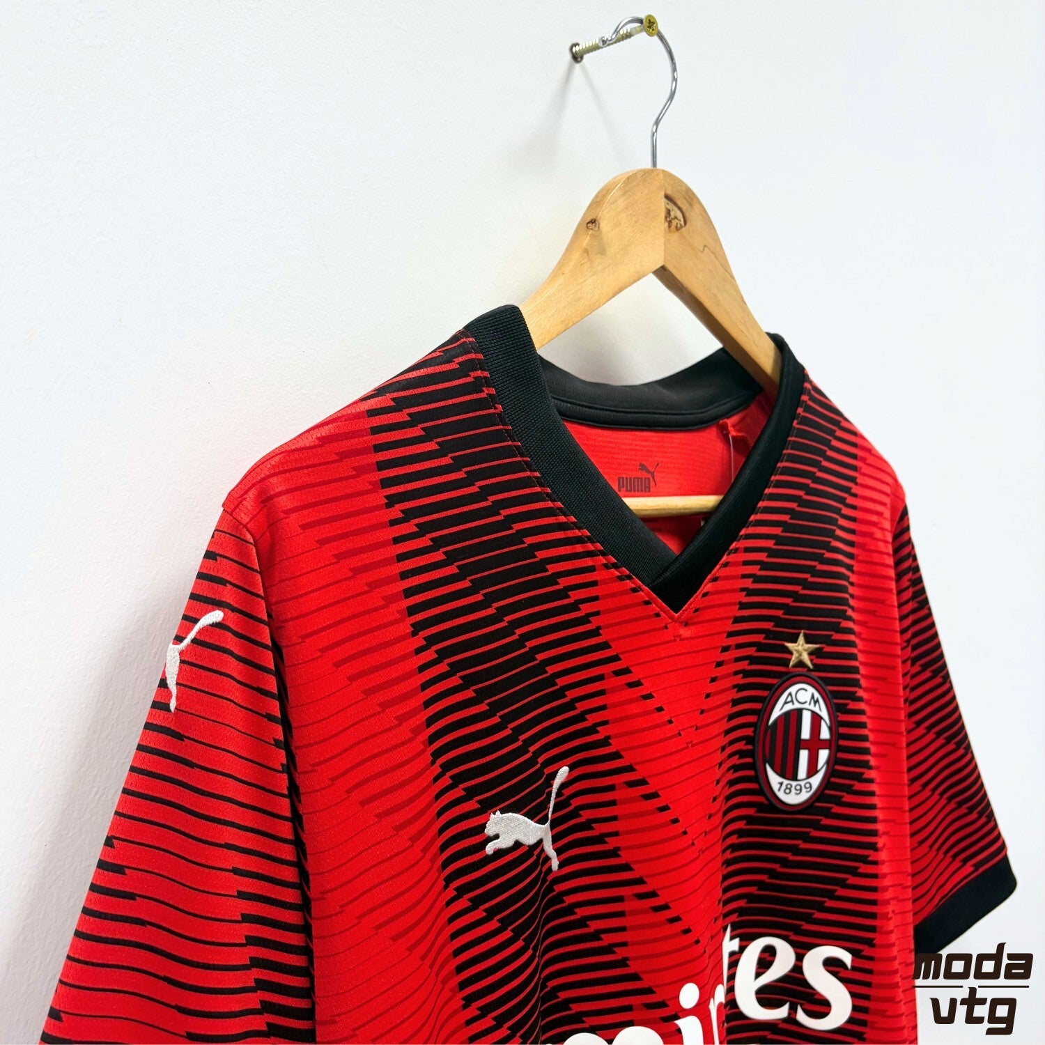 AC Milan Puma Home Shirt Red Black Large 2023 Football Jersey Serie A Rossoneri