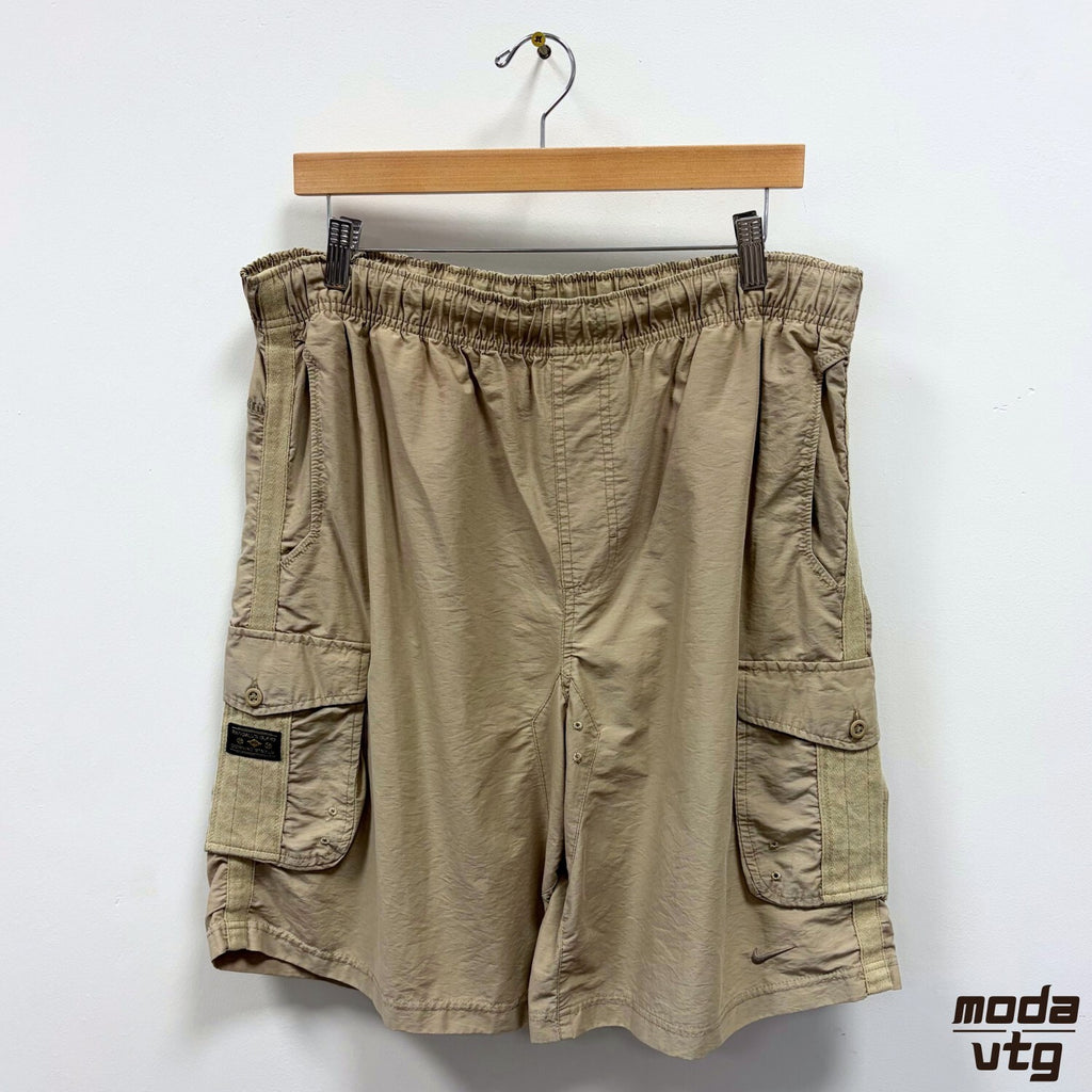Vintage Y2K Nike Cargo Shorts Black XL Retro Unisex