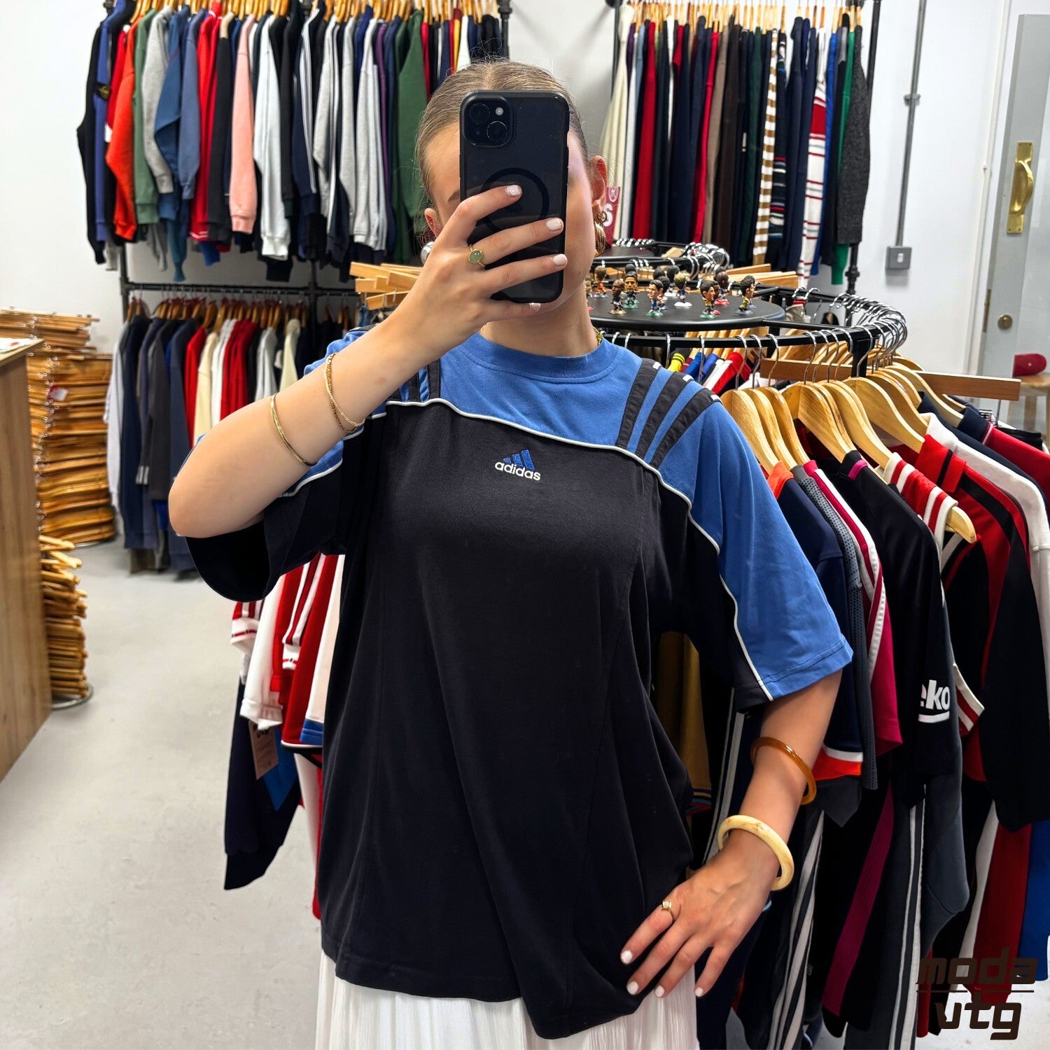 Vintage Y2K Adidas T-Shirt Blue Large Retro Unisex