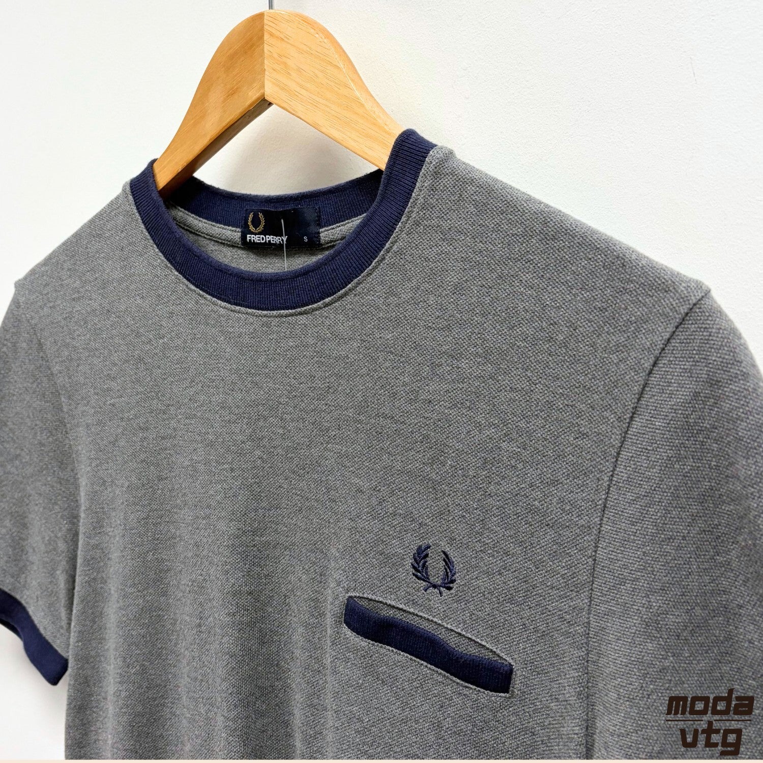 Fred Perry T-Shirt Grey Navy Small Pocket Vintage Y2K Mod Terrace Casuals Retro