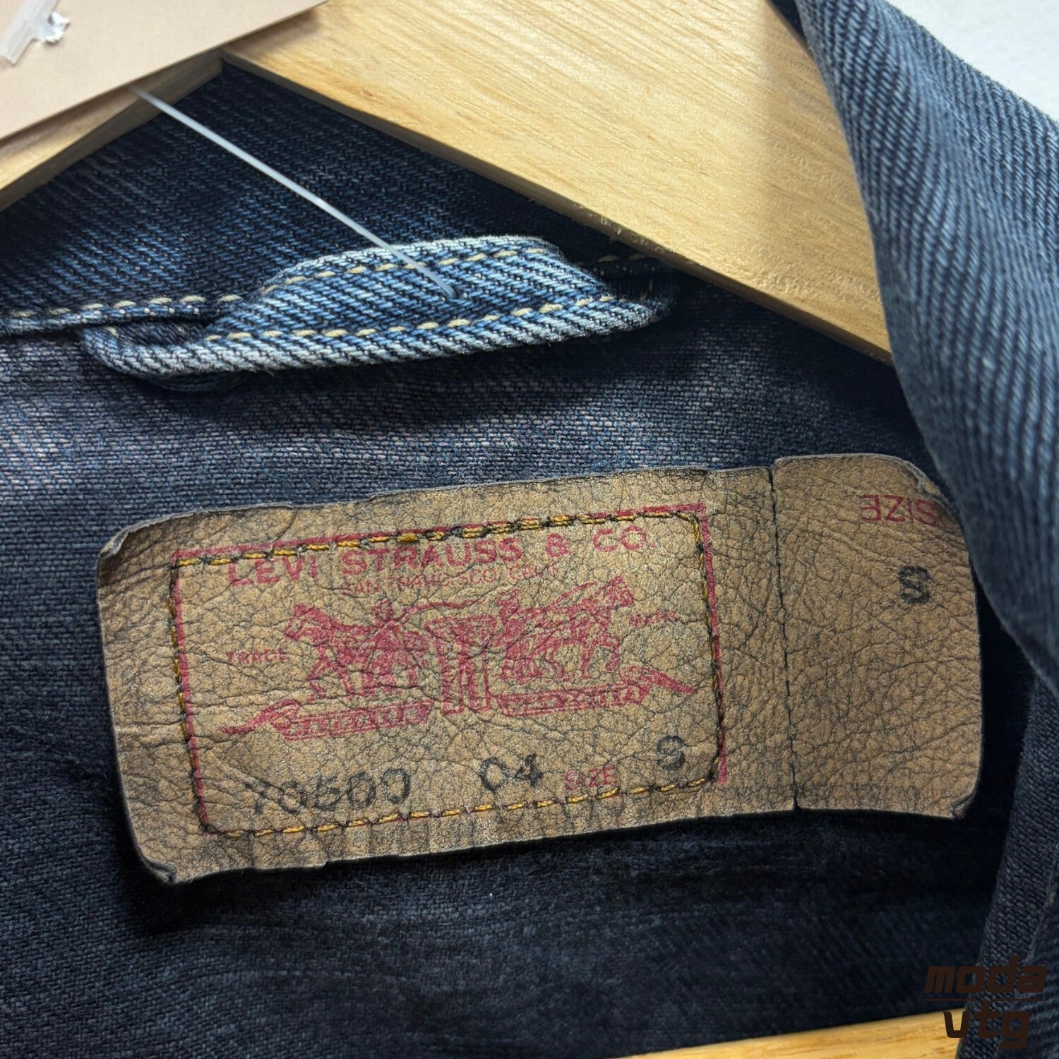 Vintage Y2K Levi’s Denim Jacket Navy Women’s Small Retro