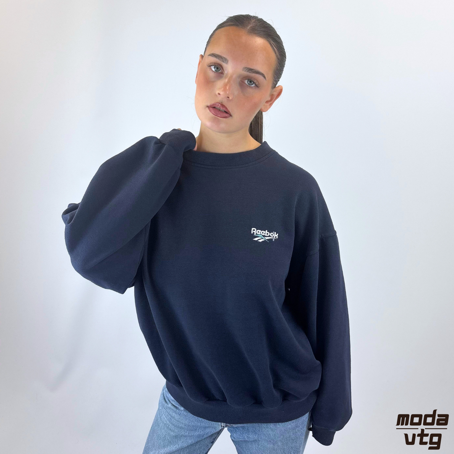 Vintage Y2K Reebok Sweatshirt Navy Medium Crewneck