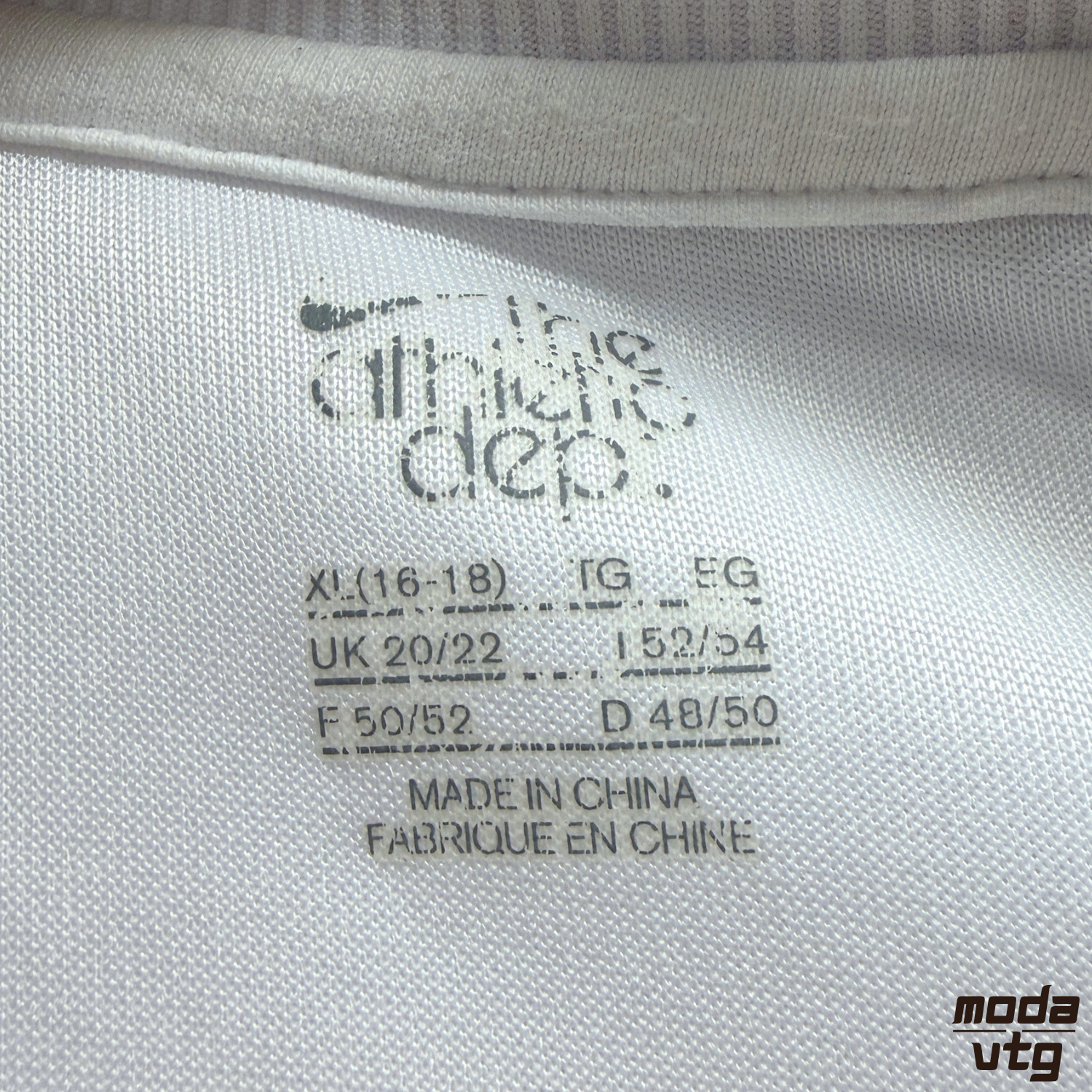 Vintage Y2K Nike Track Jacket White Medium Retro Unisex