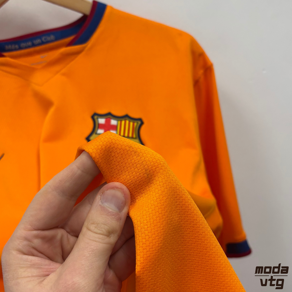 Vintage 2006/08 Barcelona Jersey Orange Large Nike Ronaldinho Away Retro
