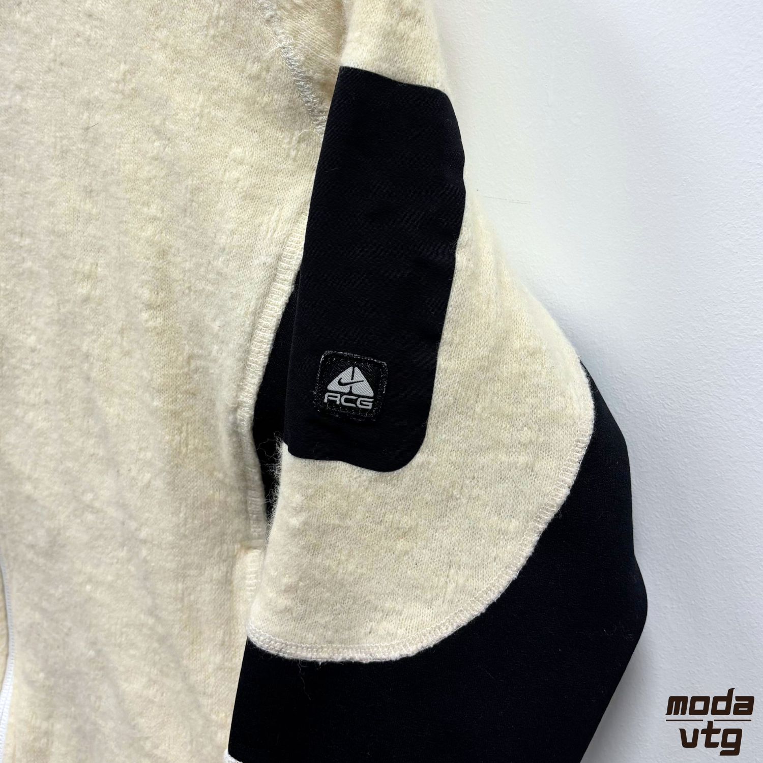 Vintage Y2K Nike ACG Fleece Beige Women’s Small Gorp Walking Winter