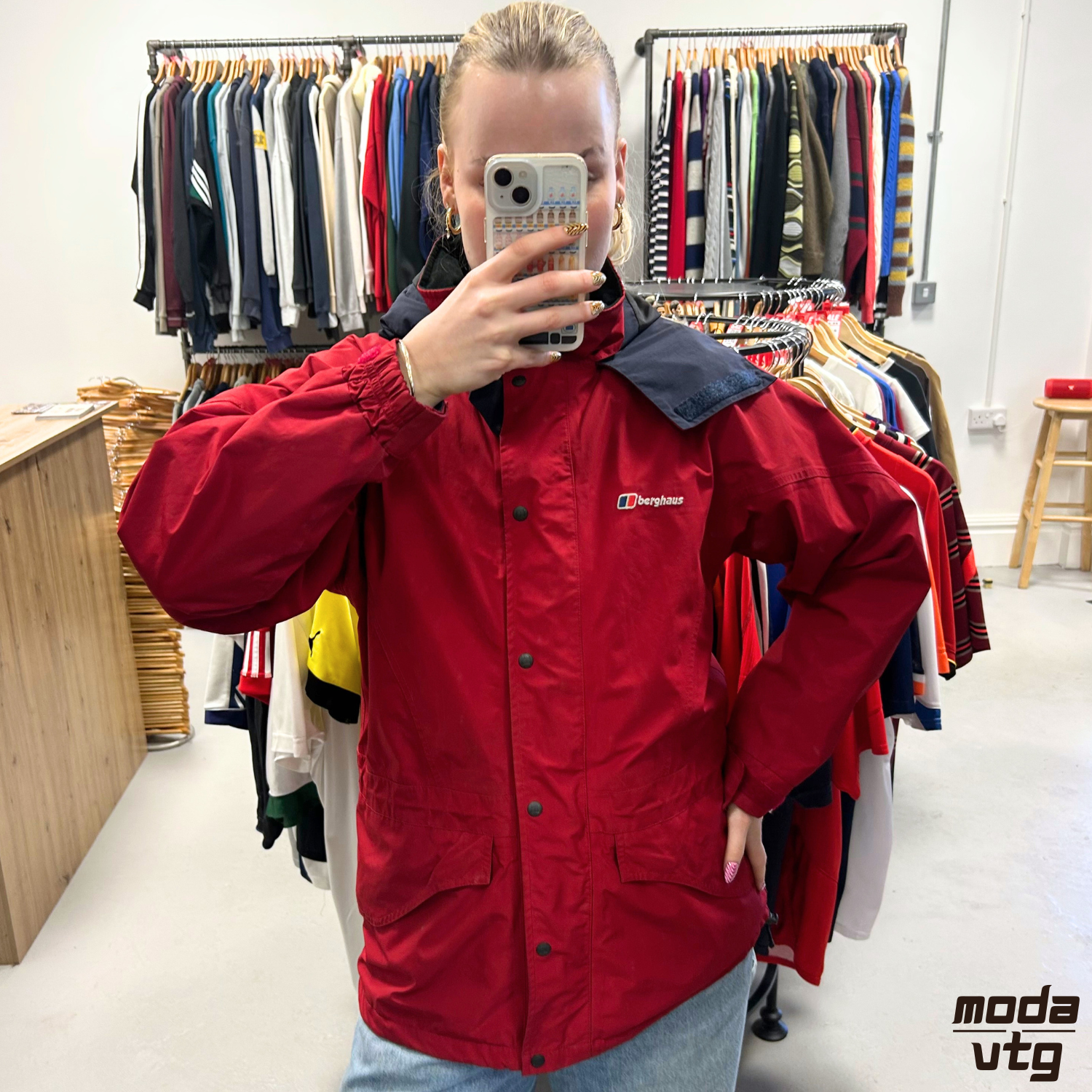 Vintage Y2K Berghaus Raincoat Red Women’s Medium Goretex Retro