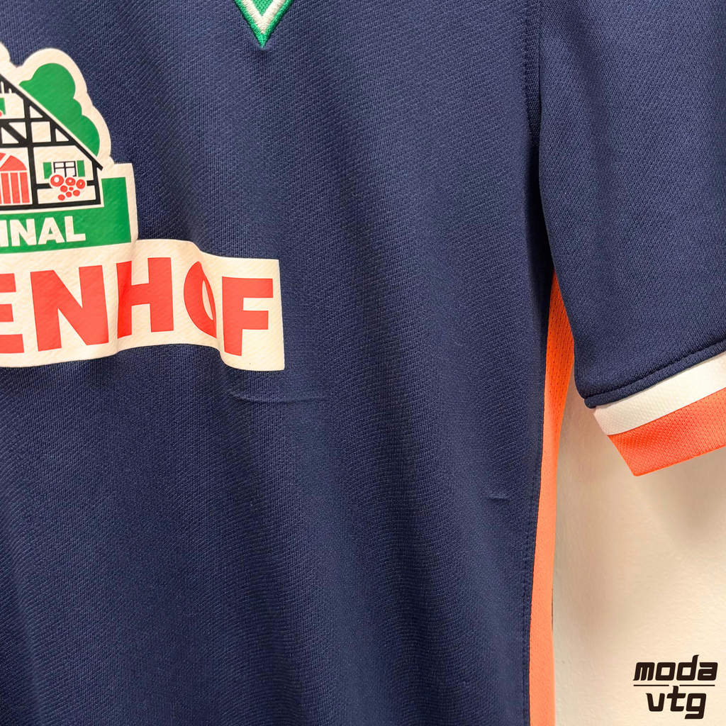 Vintage Y2K Werder Bremen Nike 2015/16 Away Kit Navy Small