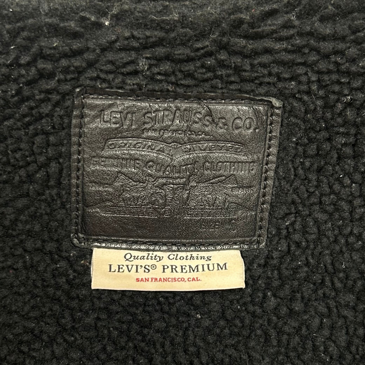 Vintage Y2K Levi’s Denim Jacket Black Women’s Small Retro Trucker