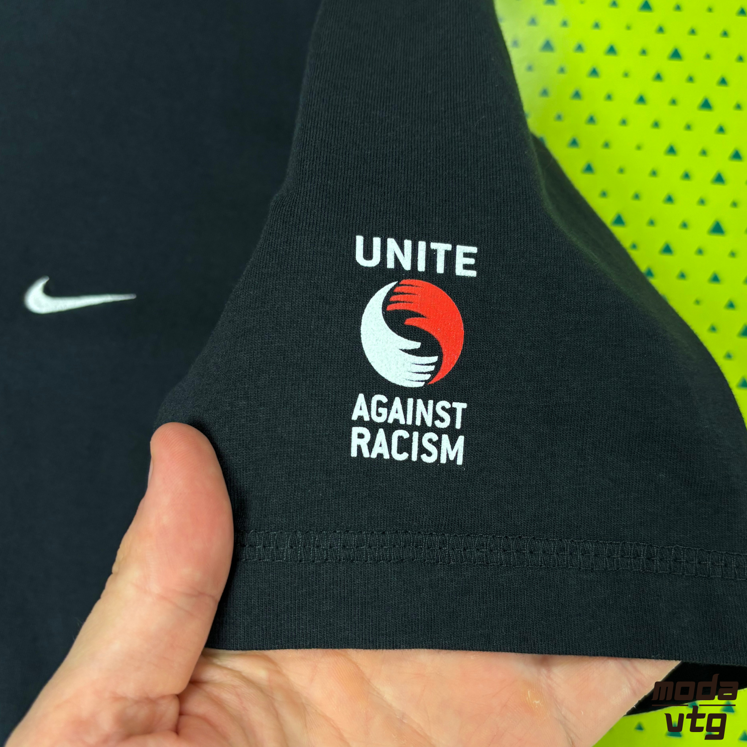 Vintage Y2K Nike T-Shirt Black Large Europa League 2008 Promo