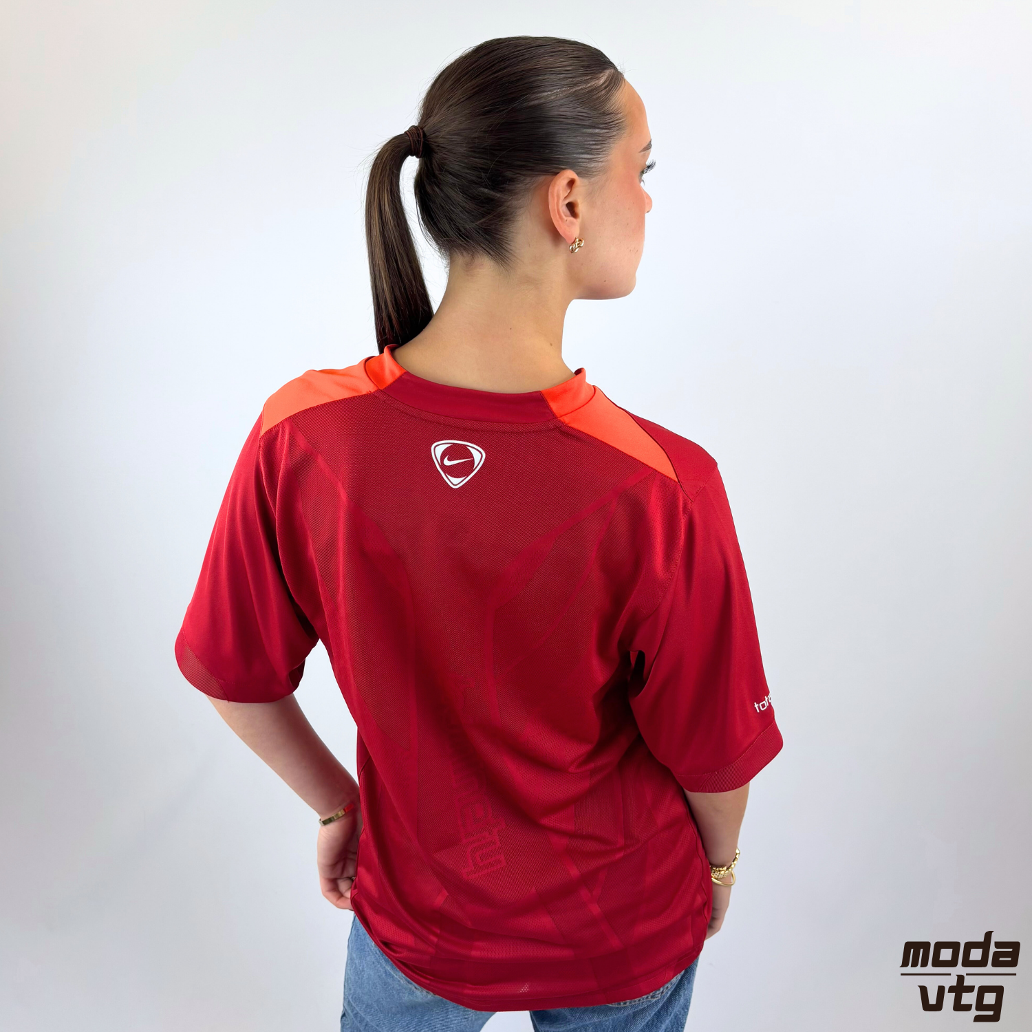 Vintage Y2K Nike T90 Sportswear T-Shirt Red Small Total 90 Gym Football